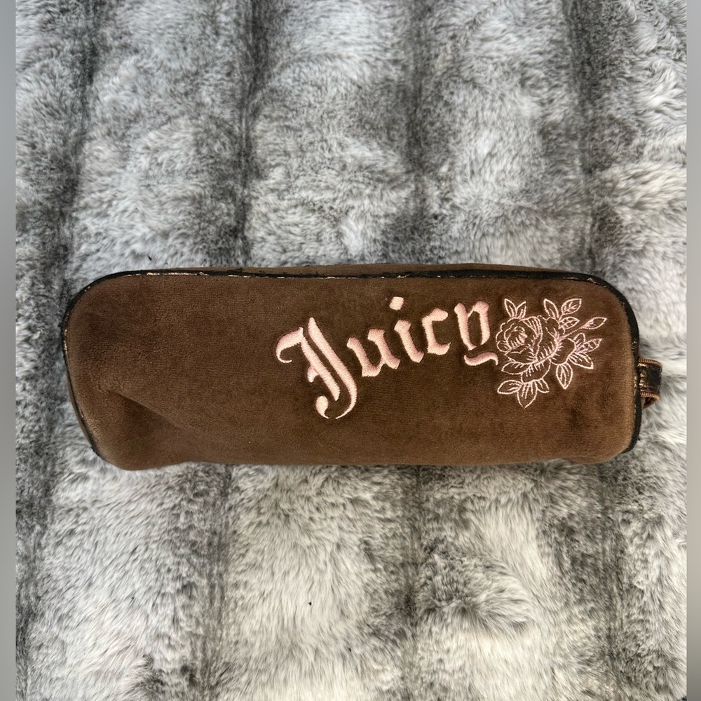 HTF Y2K OG Juicy Couture Makeup/Pencil bag.